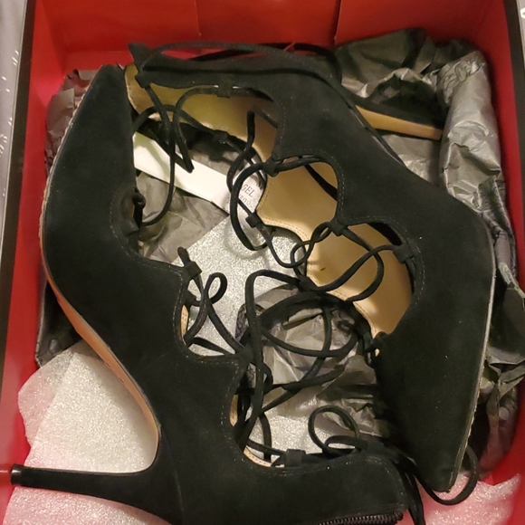 Vince camuto pumps - Picture 4 of 8